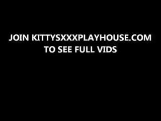 Kittysxxplayhouse.com büyük boşalma dolu alır o somun