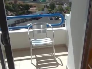 Caméra cachee verser les voyeurssur mon balcon